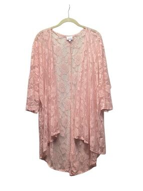 LulaRoe Blush Pink Lace Kimono cottage Cover-Up/p
Overlay size Medium